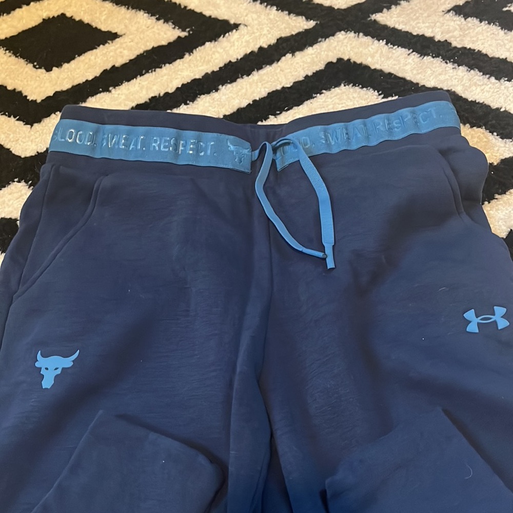 sweatpants - Picture 3 of 3